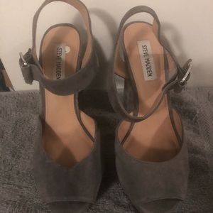 Steve Madden gray platform shoes
